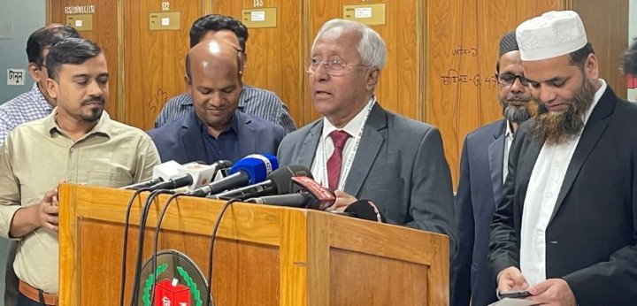 প্রবাসীদের ভোটার নিবন্ধনের সময়সীমা তুলে নিল ইসি