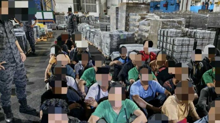 মালয়েশিয়ায় ৭২ বাংলাদেশিসহ ৪০২ জন আটক