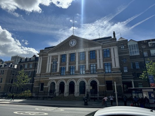 টাওয়ার হ্যামলেটস ভবন