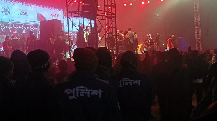 জেমসের কনসার্ট ঘিরে সংঘর্ষ, আহত ৩০