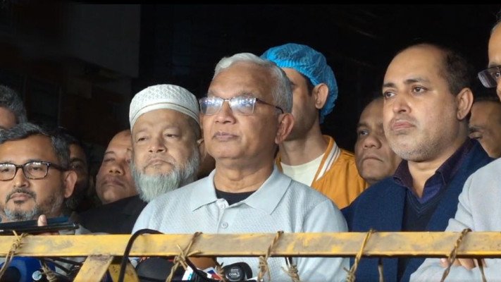 খালেদা জিয়া সবচেয়ে সংকটময় সময় অতিক্রম করছেন: মেডিকেল বোর্ড