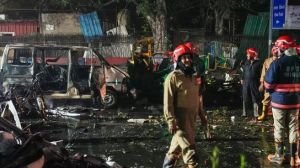 দিল্লিতে ভয়াবহ জঙ্গি হামলায় অন্তত ৮ জন নিহত