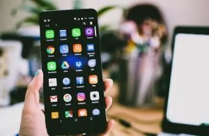 প্রবাসীরা দেশে এসে ২ মাসের বেশি অবস্থান করলে মোবাইল ফোন রেজিস্ট্রেশন করতে হবে