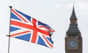 বাংলাদেশী শিক্ষার্থীদের জন্য বন্ধ হচ্ছে ব্রিটেনের দরজা