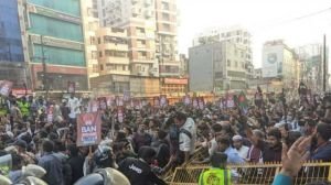 সংক্ষিপ্ত সমাবেশ শেষে সড়ক ছাড়লো ‘জুলাই ঐক্য’