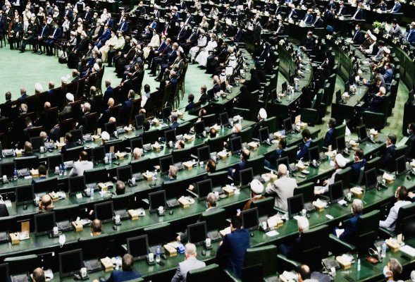 ইইউ সেনাবাহিনীকে সন্ত্রাসী গোষ্ঠী ঘোষণা করল ইরান