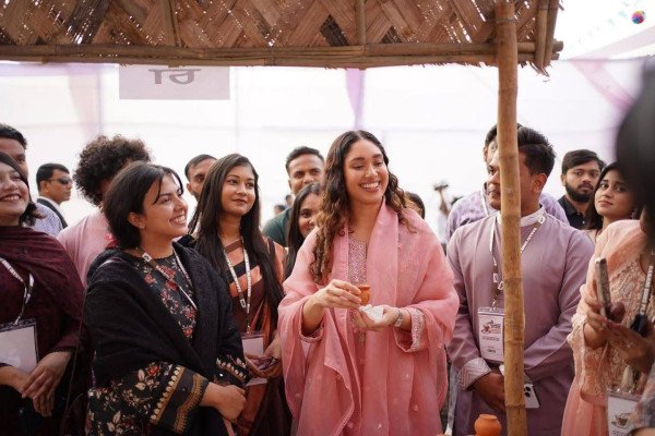 রাজনীতির মাঠে তারেক কন্যা জাইমার প্রকাশ্য উপস্থিতি