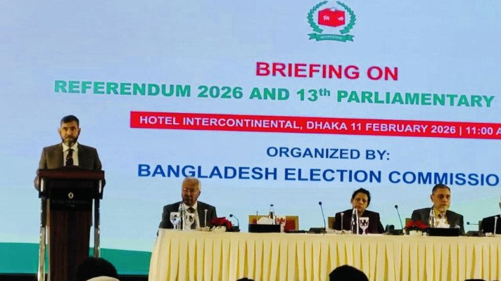 পর্যবেক্ষক ও গণমাধ্যমকর্মীরা ভোটকেন্দ্রে স্বাধীনভাবে কাজ করতে পারবেন: ইসি কমিশনার