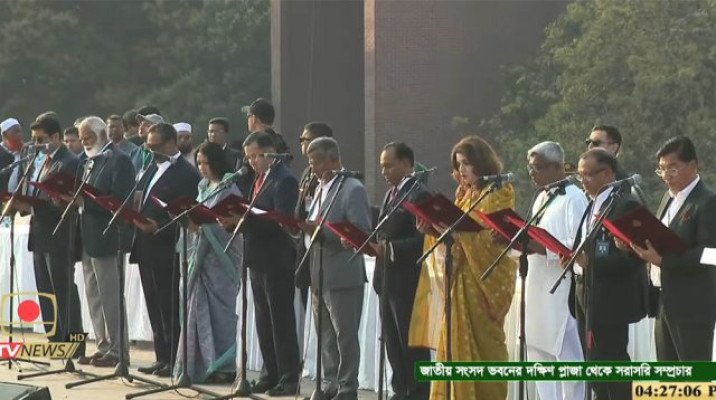 শপথ নিলেন ২৫ মন্ত্রী ও ২৪ প্রতিমন্ত্রী