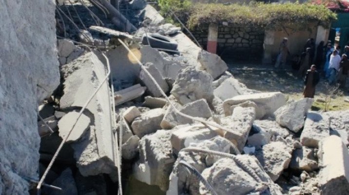 আফগানিস্তানে পাকিস্তানের বিমান হামলা