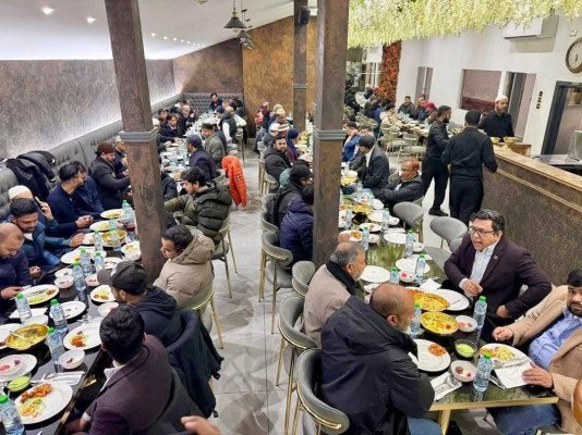 যুক্তরাজ্য যুবলীগের উদ্যোগে ইফতার ও দোয়া মাহফিল অনুষ্ঠিত