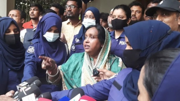 ৫ মামলায় জামিন পেলেন সাবেক মেয়র আইভী