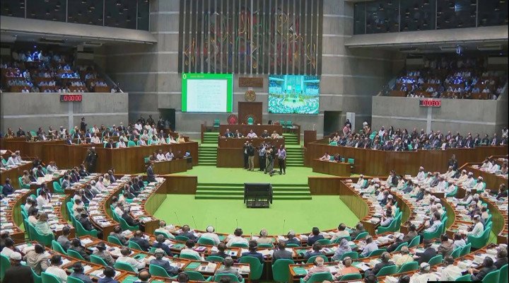 খালেদা জিয়া, মতিয়া চৌধুরীসহ ৩১ জন বিশিষ্ট ব্যক্তিকে স্মরণে সংসদে শোকপ্রস্তাব গৃহীত