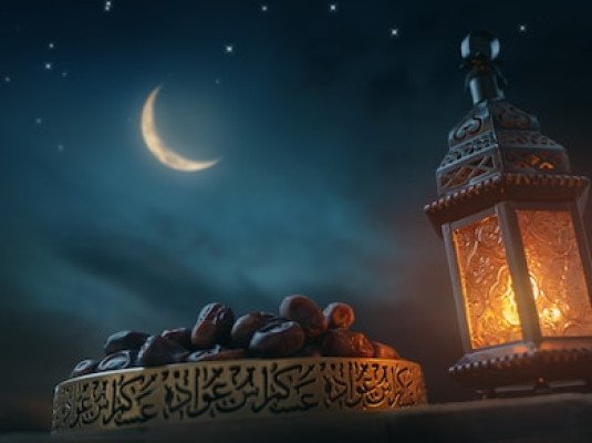 যুক্তরাজ্যে শুক্রবারে পালিত হবে পবিত্র ঈদুল ফিতর