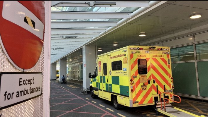 লন্ডনে তিনতলার জানালা থেকে পড়ে নবজাতকের মৃত্যু, মাকে রিমান্ডে রাখার নির্দেশ