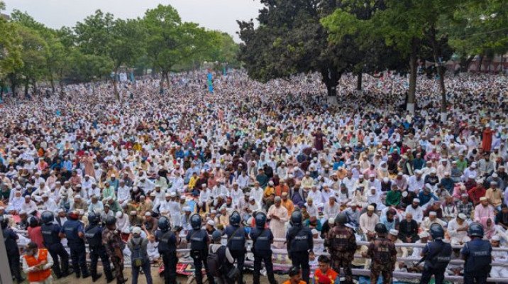 শোলাকিয়ায় ১৯৯তম ঈদ জামাত, লাখো মুসল্লির ঢল