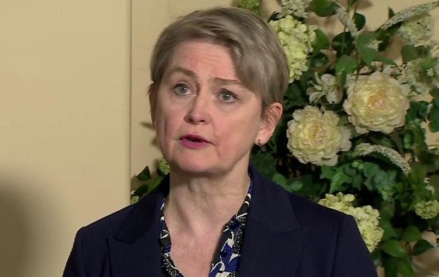 ডিয়েগো গার্সিয়া ঘাঁটি লক্ষ্য করে ইরানের ক্ষেপণাস্ত্র হামলার তীব্র নিন্দা জানালো যুক্তরাজ্য