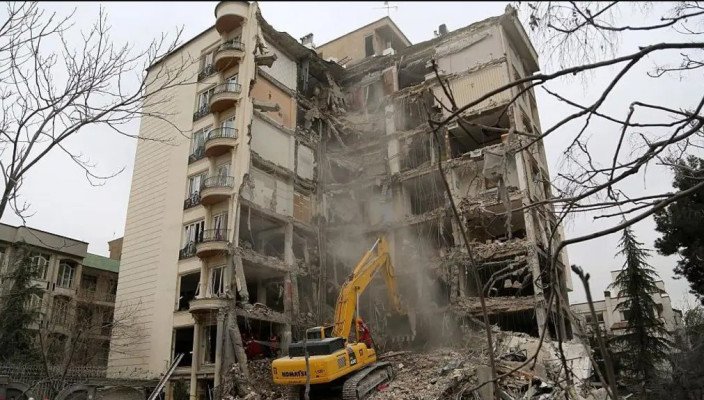 ইরানকে ‘শেষ সুযোগ’ দিলেন ট্রাম্প, আলোচনার খবরকে ‘ভুয়া’ বলছে তেহরান