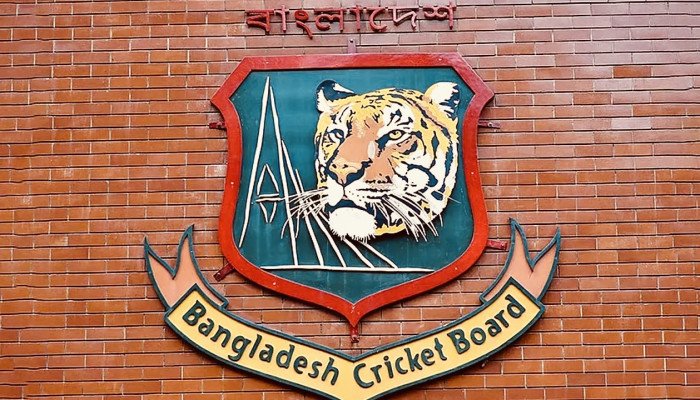 বিসিবিতে একদিনে চার পরিচালকের পদত্যাগ, বাড়ছে অনিশ্চয়তা