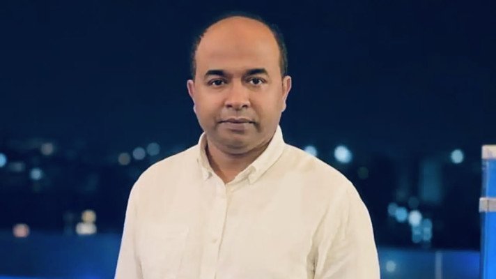 ফেসবুকে ঘোষণা দিয়ে লন্ডন হাইকমিশনের প্রেস মিনিস্টার পদ ছাড়লেন আকবর