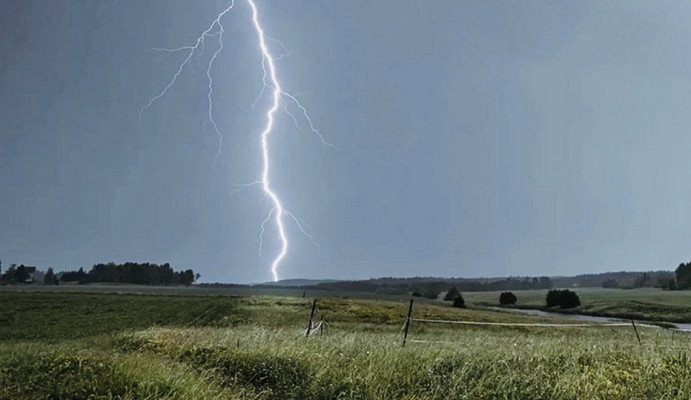 সুনামগঞ্জে বজ্রপাতে ৫ জন নিহত