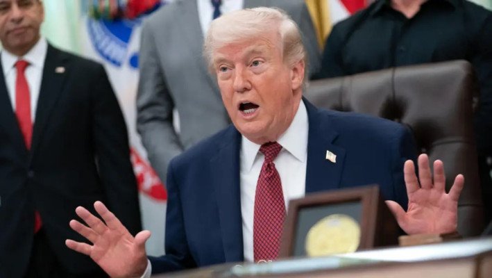 ইরান চুক্তি নিয়ে ‘চাপে নই’—সময়সীমা ঘনালেও আত্মবিশ্বাসী ট্রাম্প