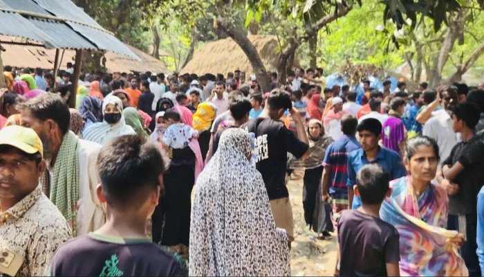 নওগাঁয় একই পরিবারের ৪ জনের গলাকাটা মরদেহ উদ্ধার