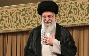 দেশজুড়ে বিক্ষোভ এবং যুক্তরাষ্ট্রের চাপের মধ্যেও অবস্থানে অনড় থাকার অঙ্গীকার আয়াতুল্লাহ খোমেনির