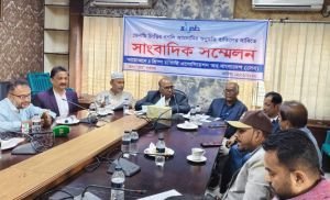 আইন উপেক্ষা করে  ৪২ কোটি ভেনামি চিংড়ি পোনার ডিম আমদানির অনুমতি ঘিরে তোলপাড়