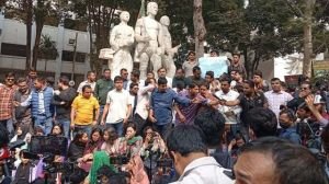 নারী নিয়ে জামায়াত আমিরের অবমাননাকর পোস্টের প্রতিবাদে ঢাবিতে ছাত্রদলের বিক্ষোভ মিছিল