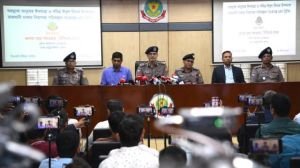 ঈদে বাসার মূল্যবান জিনিস থানায় রাখার পরামর্শ পুলিশের, নিরাপত্তা নিয়ে প্রশ্ন