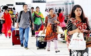 ঈদ উপলক্ষে শুরু টানা ৭ দিনের ছুটি, ঘরমুখো মানুষের ঢল