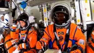 শেষ মুহূর্তে জটিলতা তবুও এগোচ্ছে উৎক্ষেপণ