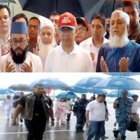 সিলেটে পৌঁছে প্রচন্ড বৃষ্টির মধ্যে প্রধানমন্ত্রী মাজার জিয়ারত করলেন